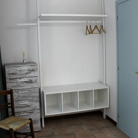 דירה House On The Shore Of