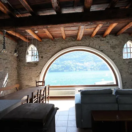 House On The Shore Of * Laglio