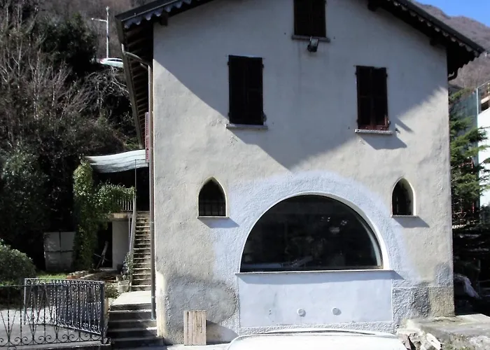 House On The Shore Of